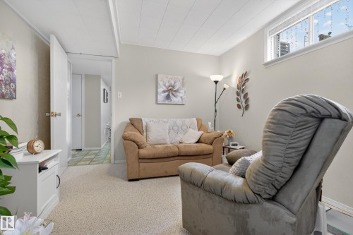 7307 86 Avenue, Edmonton, AB 