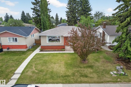 7307 86 Avenue, Edmonton, AB 