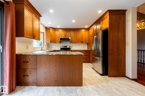 2609 49 Street, Edmonton, AB 