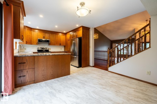 2609 49 Street, Edmonton, AB 