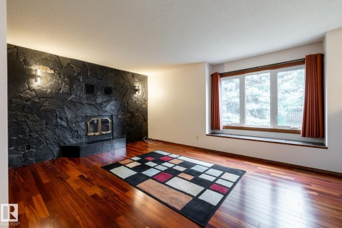 2609 49 Street, Edmonton, AB 