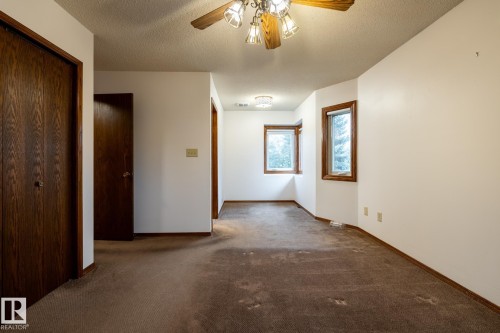 2609 49 Street, Edmonton, AB 