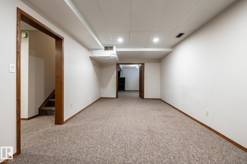 2609 49 Street, Edmonton, AB 