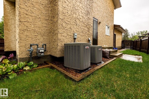 2609 49 Street, Edmonton, AB 