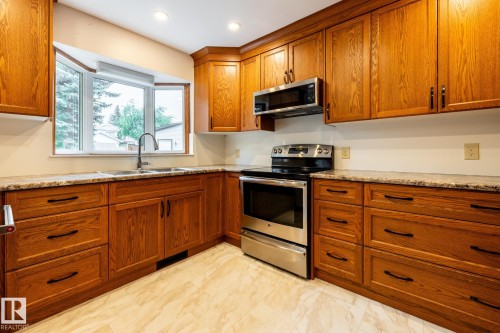 2609 49 Street, Edmonton, AB 