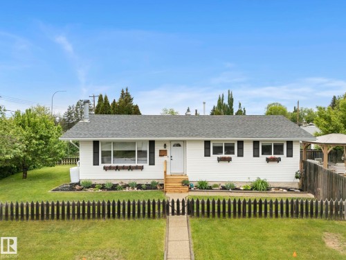 4702 50 Avenue, Beaumont, AB 