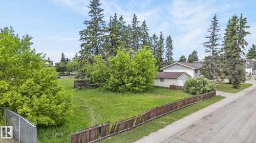 13920 64 Street, Edmonton, AB 