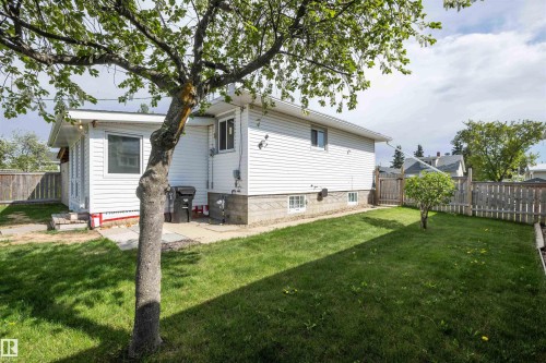 Back house - 4414 54 Avenue, Barrhead, AB - Outdoor