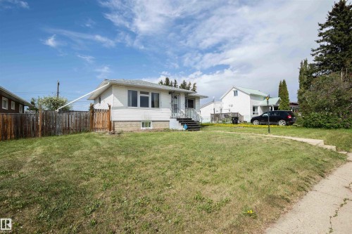 Front house - 4414 54 Avenue, Barrhead, AB - Outdoor