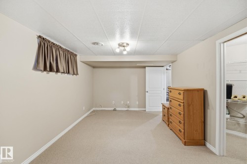 1823 67 Street, Edmonton, AB 