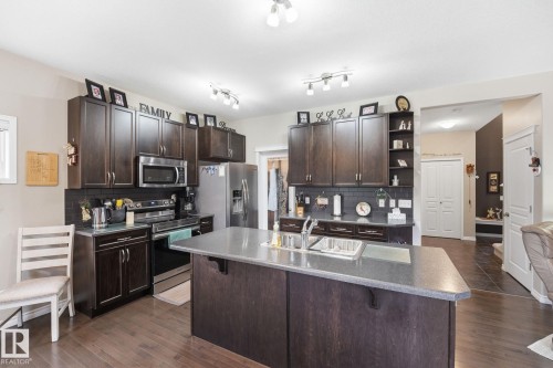 1823 67 Street, Edmonton, AB 