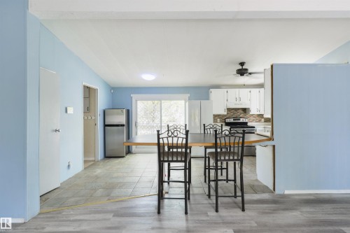 6 Hillcrest Drive, Edmonton, AB - Indoor