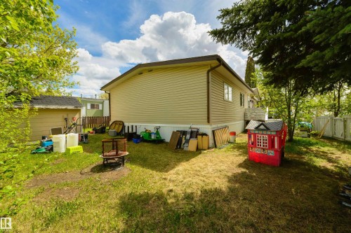 6 Hillcrest Drive, Edmonton, AB - Outdoor