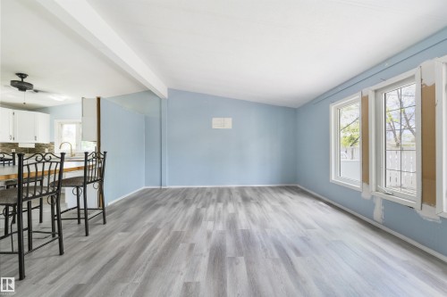 6 Hillcrest Drive, Edmonton, AB - Indoor Photo Showing Other Room