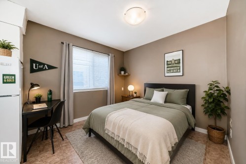 10837 65 Avenue, Edmonton, AB 