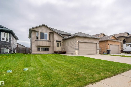 4923 58 Avenue, Cold Lake, AB 