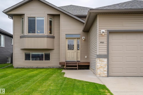 4923 58 Avenue, Cold Lake, AB 