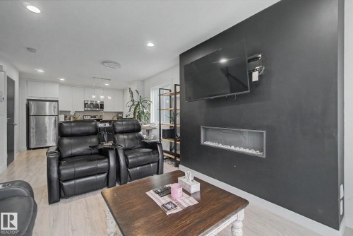 12035 93 Street Nw, Edmonton, AB 