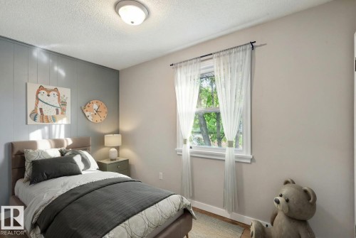 4037 114 Avenue, Edmonton, AB 