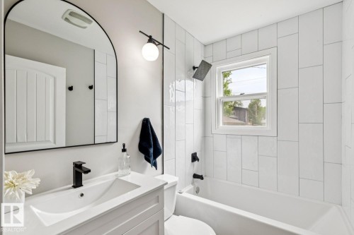 4037 114 Avenue, Edmonton, AB 