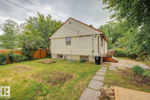 4037 114 Avenue, Edmonton, AB 