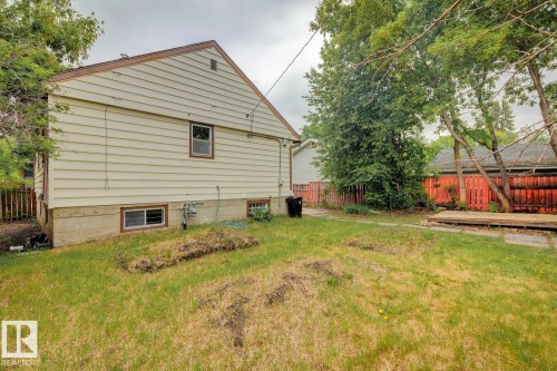 4037 114 Avenue, Edmonton, AB 