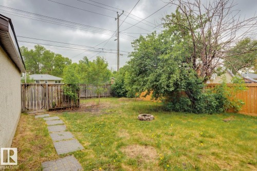 4037 114 Avenue, Edmonton, AB 