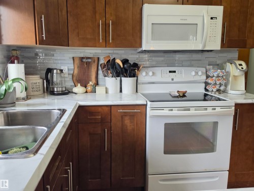 4606 54 Avenue, Two Hills, AB 