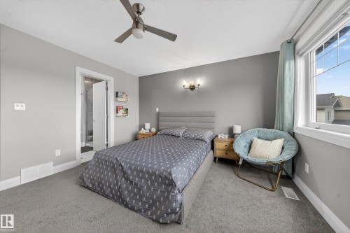 7648 179 Avenue, Edmonton, AB - Indoor Photo Showing Bedroom