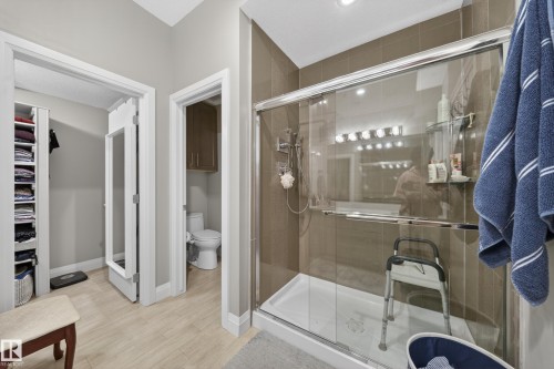 7648 179 Avenue, Edmonton, AB - Indoor Photo Showing Bathroom