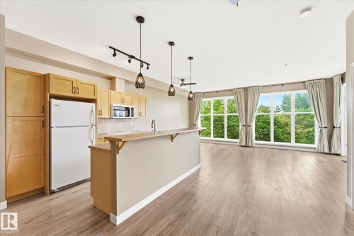 209 4835 104A Street Nw, Edmonton, AB 
