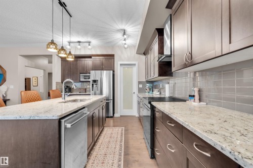 3035 Carpenter Landing, Edmonton, AB 