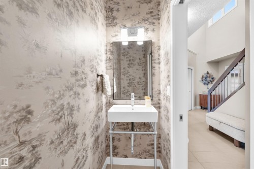 3035 Carpenter Landing, Edmonton, AB 