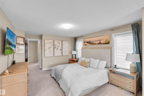 3035 Carpenter Landing, Edmonton, AB 
