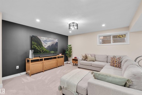 3035 Carpenter Landing, Edmonton, AB 