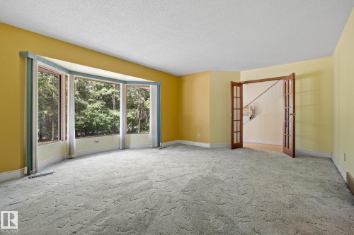 9 Glenview Crescent, St. Albert, AB 