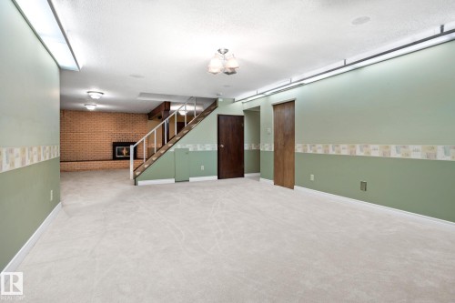 9 Glenview Crescent, St. Albert, AB 