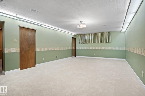 9 Glenview Crescent, St. Albert, AB 
