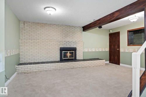 9 Glenview Crescent, St. Albert, AB 