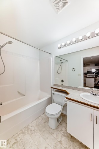 2nd Full bathroom - 126 10535 122 Street, Edmonton, AB 