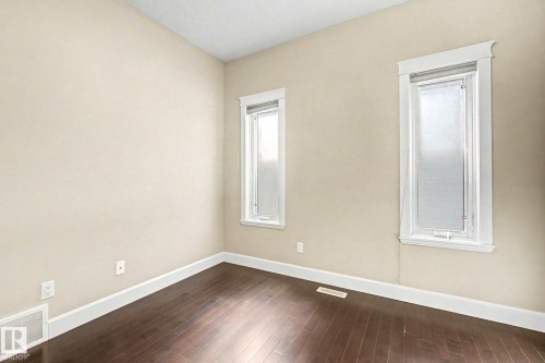 1932 67 Street, Edmonton, AB - Indoor Photo Showing Other Room