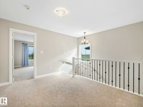 16124 10 Avenue, Edmonton, AB 
