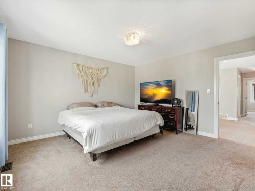 16124 10 Avenue, Edmonton, AB 
