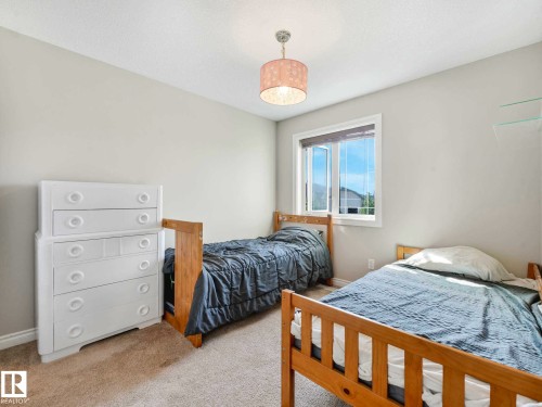16124 10 Avenue, Edmonton, AB 