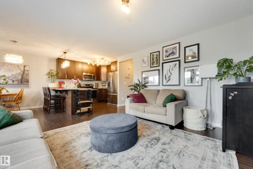 9005 217 Street, Edmonton, AB 