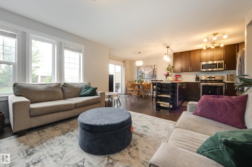 9005 217 Street, Edmonton, AB 