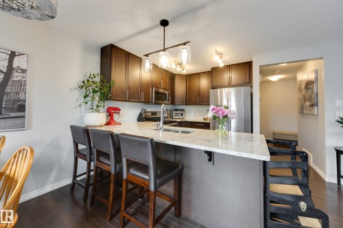 9005 217 Street, Edmonton, AB 