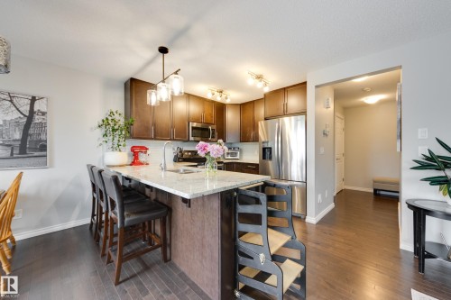 9005 217 Street, Edmonton, AB 