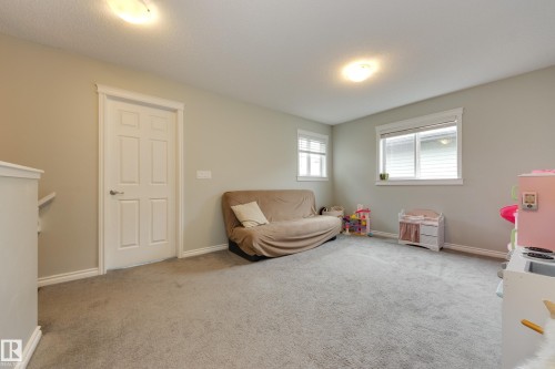 9005 217 Street, Edmonton, AB 