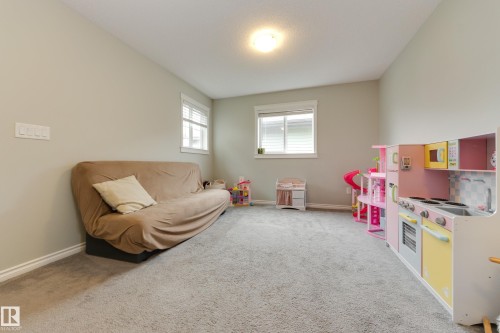 9005 217 Street, Edmonton, AB 
